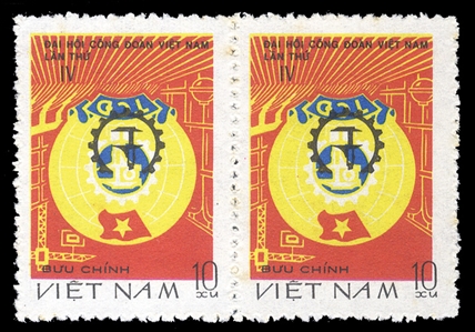 VIETNAM, DEMOCRATIC REPUBLIC  (934var) 1978 Fourth Trade Union Congress, 10xu variety black color inverted, horizontal pair, unused without gum as issued, v.f., with 2008 APS certificate