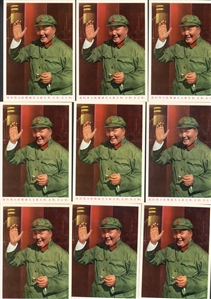 LARGE LOTS AND COLLECTIONS CHINA - PRC 1965-67 Mao Tse Tung, duplicated accumulation of 200 unused picture postcards from the Cultural Revolution, various propaganda slogans, fine-v.f., scarce