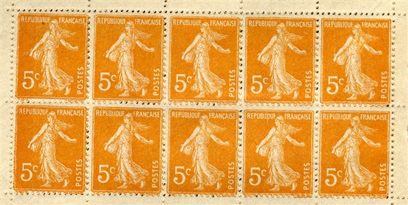 LARGE LOTS AND COLLECTIONS Worldwide Booklets 1903-1950 balance of a consignment, 100 booklets, including United States, Germany, Israel, some stuck down, also booklet panes, plus Luxembourg...